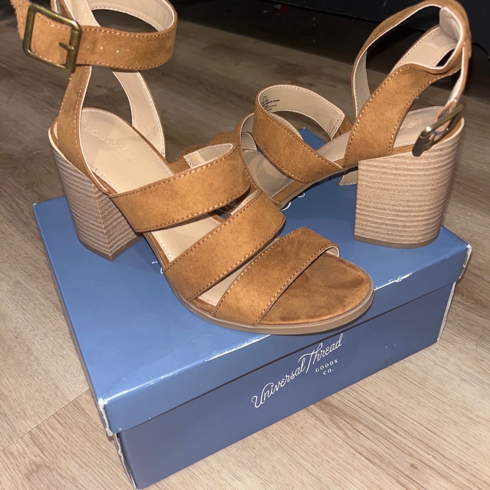 Universal Thread Heels